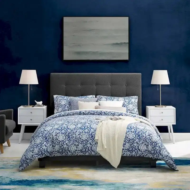 Copper Grove Bienhoa Queen Button-tufted Upholstered Platform Bed